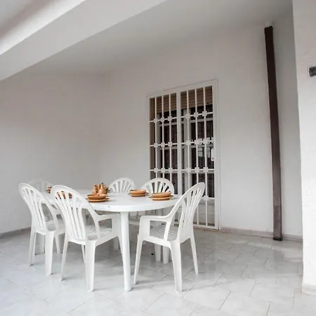Holiday home Villino Max Torre Lapillo