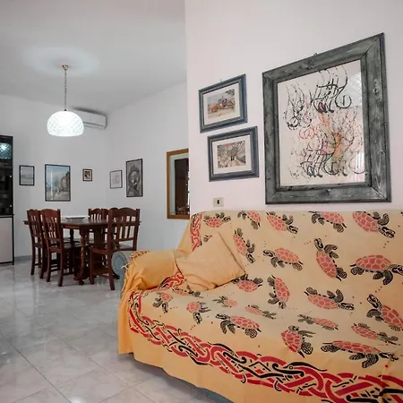 Villino Max Holiday home Torre Lapillo