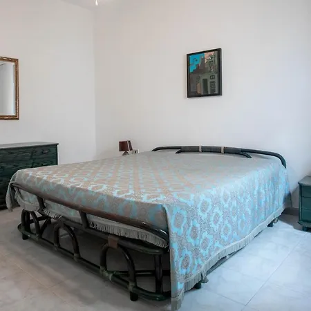 Villino Max Holiday home Torre Lapillo